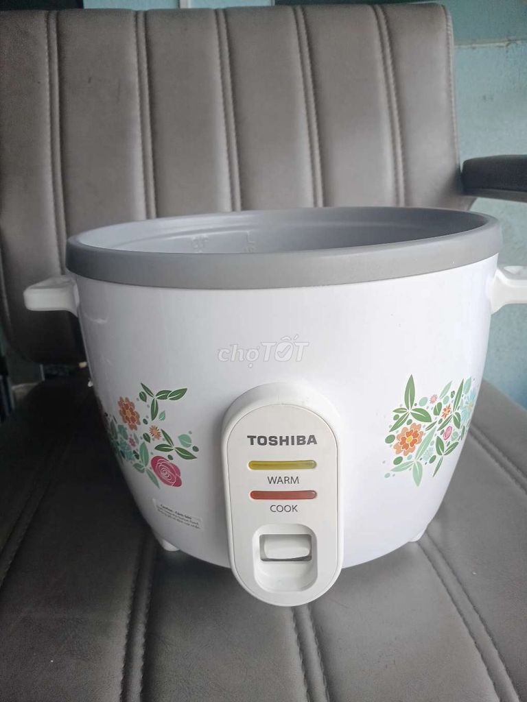 Nồi cơm điện Toshiba 1.8 lít moʻi. Mua bán Bếp, lò, đồ điện nhà bếp tại Huyện Bình Chánh Tp Hồ Chí Minh được đăng bởi Đại Phúc chuyên hàng chính hãng mới giá rẻ hình 1