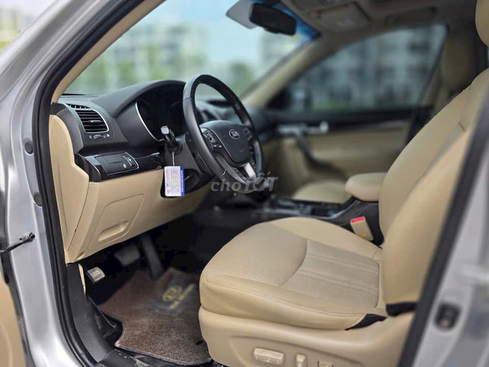 Cần bán Kia Sorento 2020, bản full dầu DATH. Mua bán Ô tô tại Quận Gò Vấp Tp Hồ Chí Minh được đăng bởi Xuân Trường hình 5