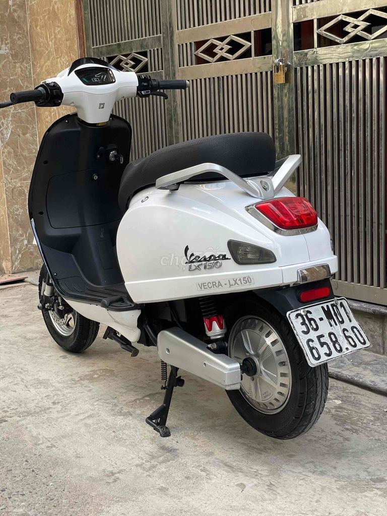 Vespa DTP 2022 đẹp,,zin. Mua bán Xe điện tại Quận Hoàng Mai Hà Nội được đăng bởi Xe Điện Phát Đạt hình 4