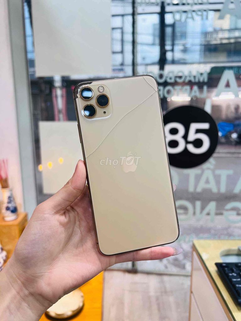 iPhone 11 Pro Max 256GB Vàng Đã dùng. Mua bán Điện thoại tại Quận Đống Đa Hà Nội được đăng bởi Thanh lý cầm đồ hình 1