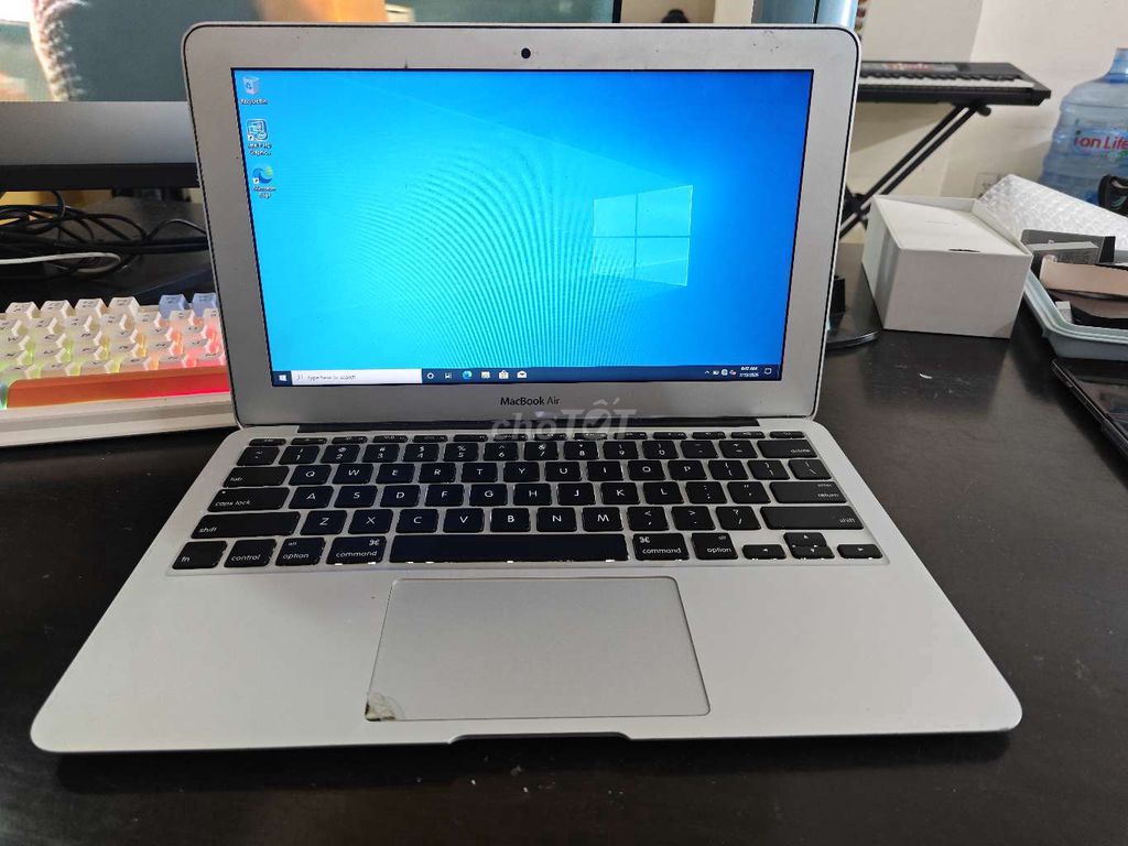 Apple MacBook Air 2014 Bạc Mất loa. Mua bán Laptop tại Quận 1 Tp Hồ Chí Minh được đăng bởi Thanh hình 1