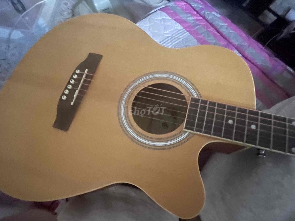 thanh lý cây guitar trước mua mới 3700