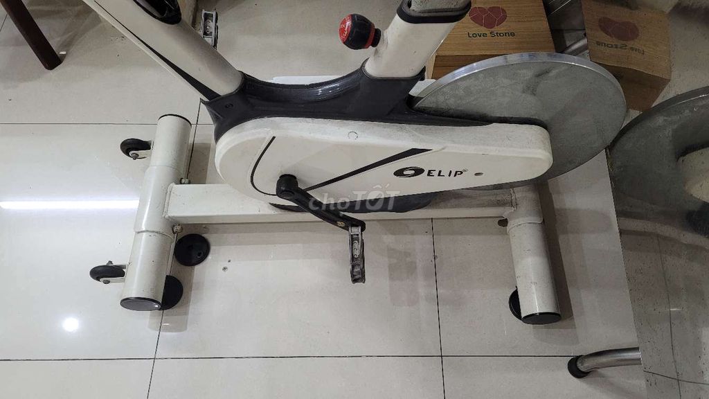 Xe đạp tập ELIP Trắng Kim loại Lỏng chân đạp. Mua bán Đồ thể thao, Dã ngoại tại Quận 3 Tp Hồ Chí Minh được đăng bởi Công Nguyên hình 1