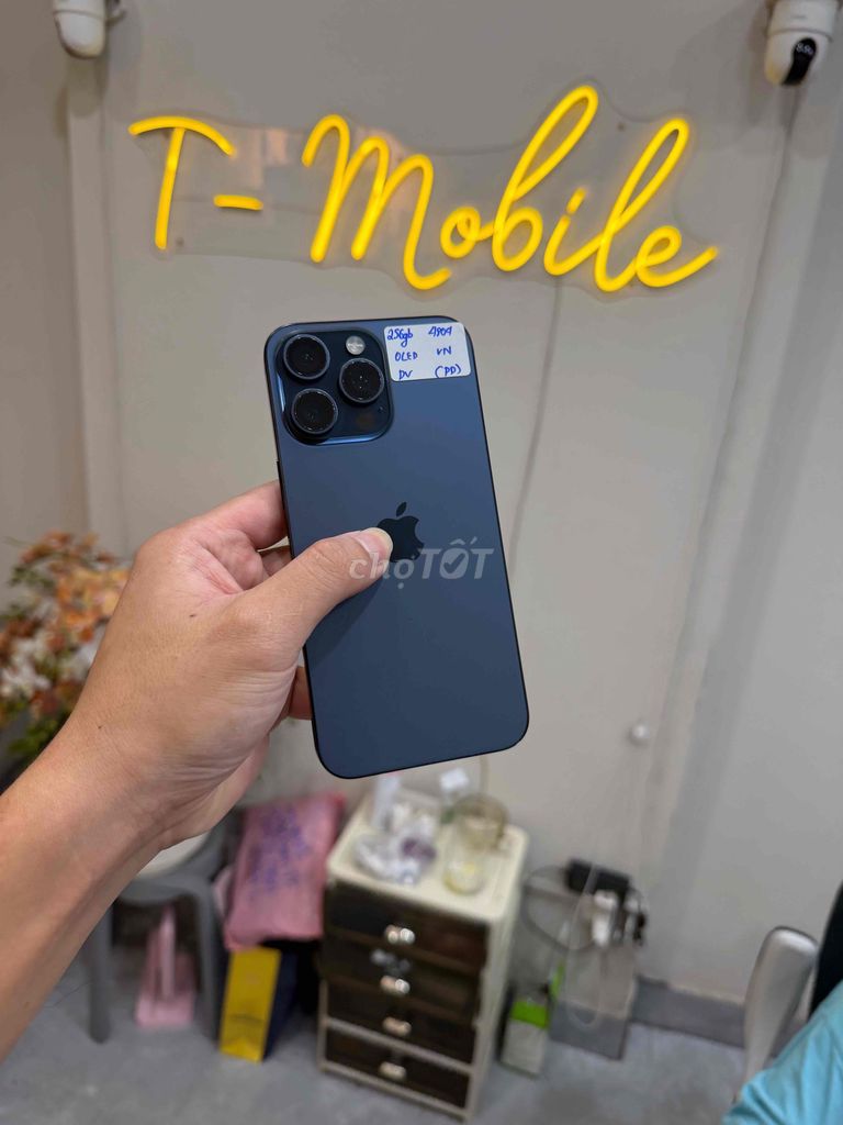 15 Promax 256Gb VN/A màn oled 120hz full cn. Mua bán Điện thoại tại Quận Thanh Xuân Hà Nội được đăng bởi Ngô Tráng T Mobile hình 1
