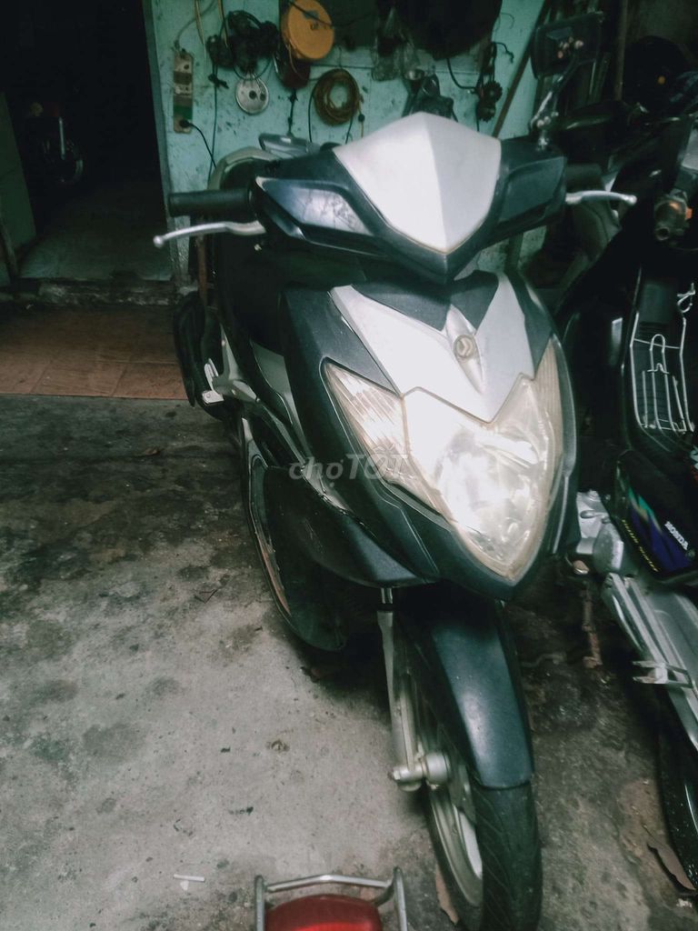Xe giấy tờ đầy đủ máy mạnh chạy đi làm vô tư. Mua bán Xe máy tại Quận Thanh Khê Đà Nẵng được đăng bởi Trần Khải hình 4