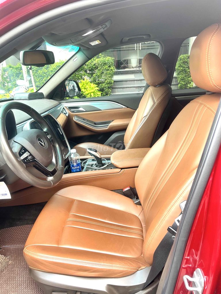 vinfast lux sa2.0 năm 2019 màu đỏ, đã qua sử dụng. Mua bán Ô tô tại Thành phố Thủ Đức Tp Hồ Chí Minh được đăng bởi nguyễn văn út hình 10