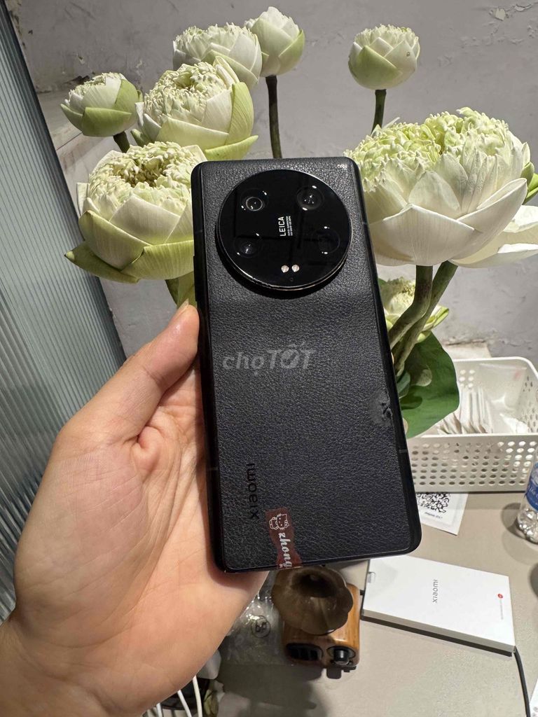 Xiaomi 13 Ultra Quốc Tế Đen 12/256 CÓ TRẢ GÓP. Mua bán Điện thoại tại Quận Hoàng Mai Hà Nội được đăng bởi Gia Vinh hình 1