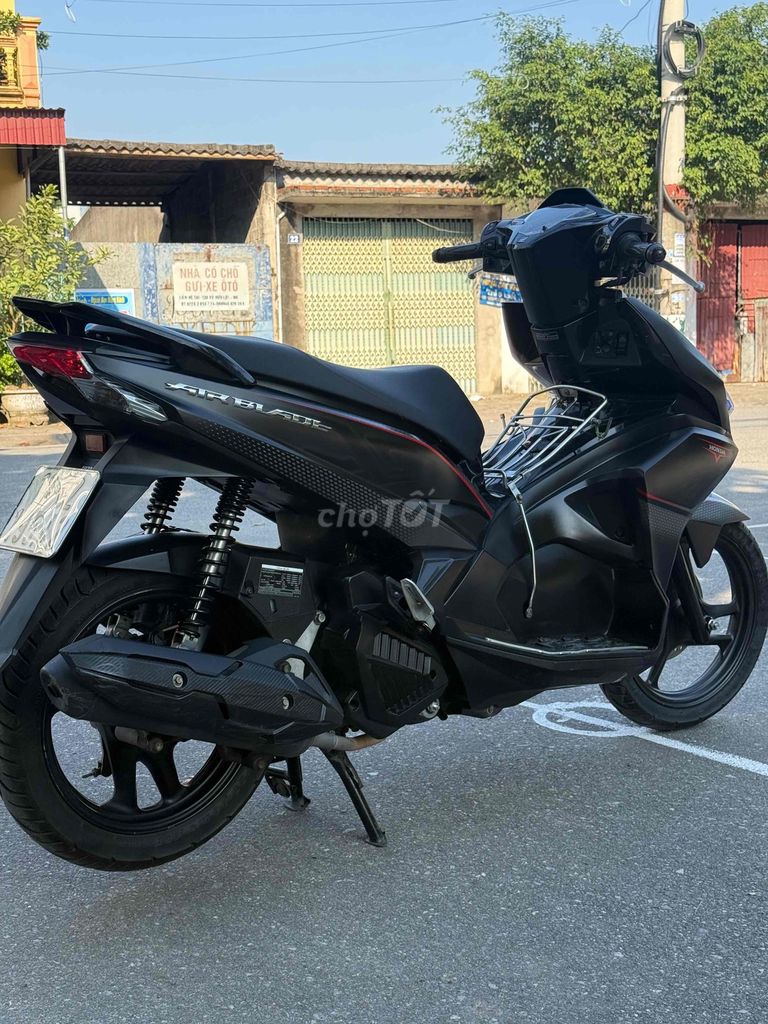 Honda Air Blade 125cc 2018 Đen. Mua bán Xe máy tại Thành phố Nam Định Nam Định được đăng bởi Bảo Nhi Trần hình 5