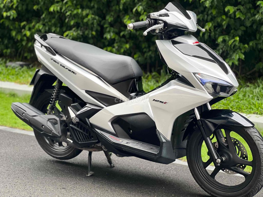 Honda AirBlade 125 2017 Серебристый СРТП 1Владелец Нотариус