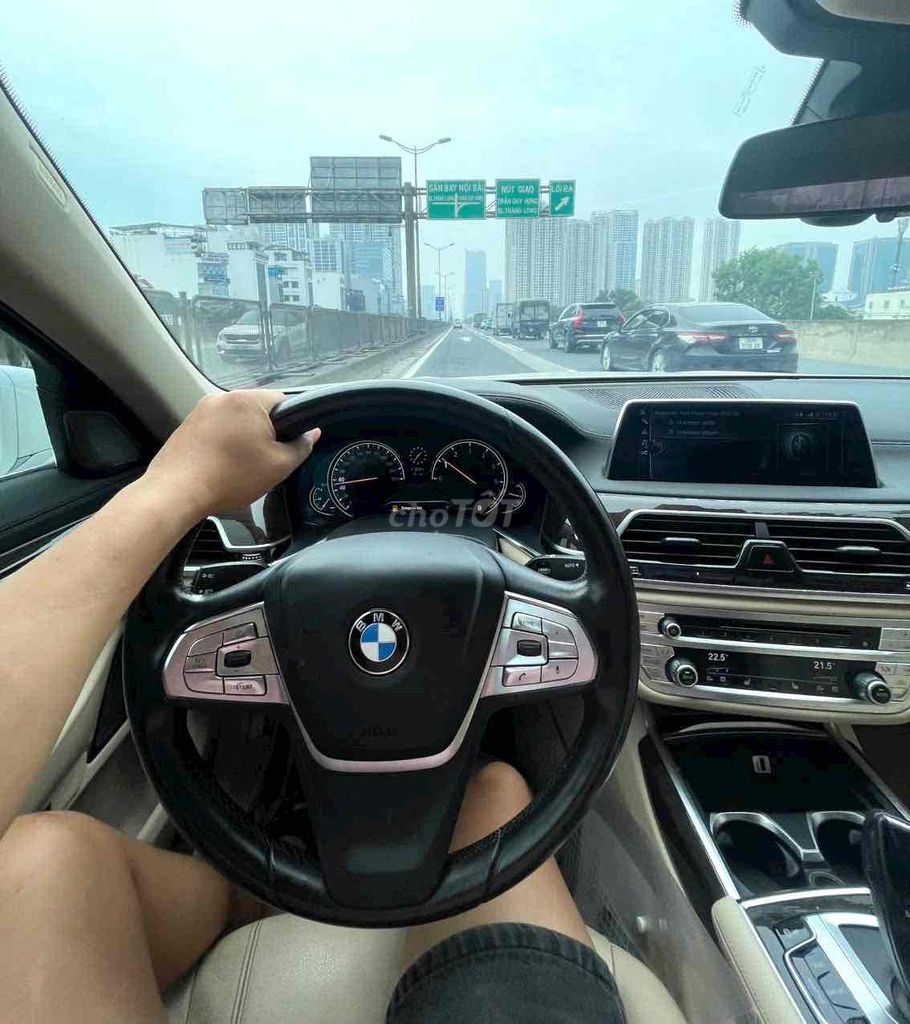 BMW 7 Series 2***00 km. Mua bán Ô tô tại Quận Thanh Xuân Hà Nội được đăng bởi Tuấn Nguyễn hình 4