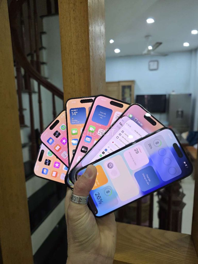 iphone 15 Pro bản 128G & 256G bán/trao đổi. Mua bán Điện thoại tại Quận Hoàng Mai Hà Nội được đăng bởi Hoang Club hình 1