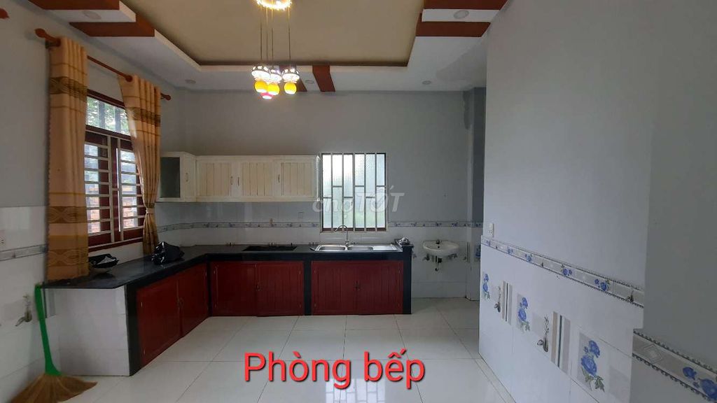 Nhà nguyên căn 112m2, 2 tầng 5 phòng ngủ, đường Bùi Hữu Nghĩa, Tân Vạn