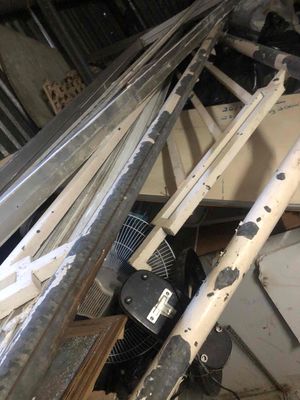 Cặp cầu thang sắt cao 1m,dài 4,5m ,còn 80%. Mua bán Nội thất, đồ gia dụng khác tại Quận 8 Tp Hồ Chí Minh được đăng bởi ngothanhdieungo