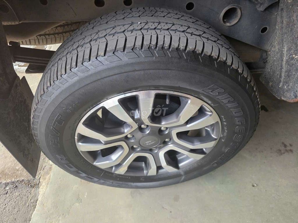 2019 đk 2020 WLIDTRACK 2.0 4x4 AT - 18000 km. Mua bán Ô tô tại Thành phố Thái Nguyên Thái Nguyên được đăng bởi Do Truyen hình 5