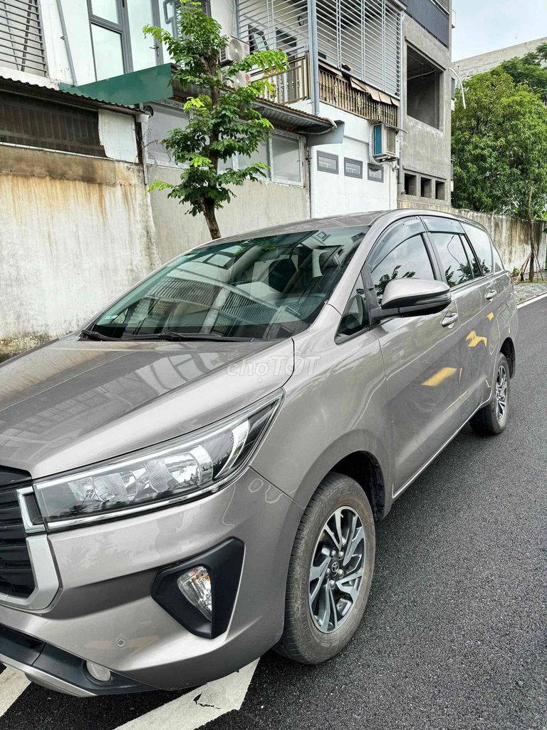 Медный номер пола Toyota Innova 2.0E sx 2022 30/5 x