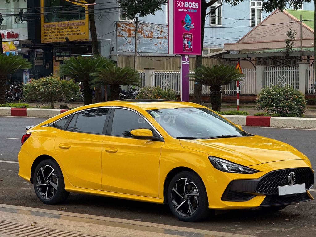 MG5 Luxury - 27000 km. Mua bán Ô tô tại Thành phố Buôn Ma Thuột Đắk Lắk được đăng bởi Bùi Việt Hoàng hình 5