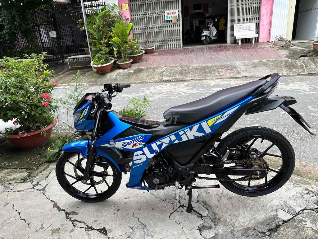 satria 150 nguyên zin. Mua bán Xe máy tại Thành phố Long Xuyên An Giang được đăng bởi Lê Quang Xe Máy hình 2