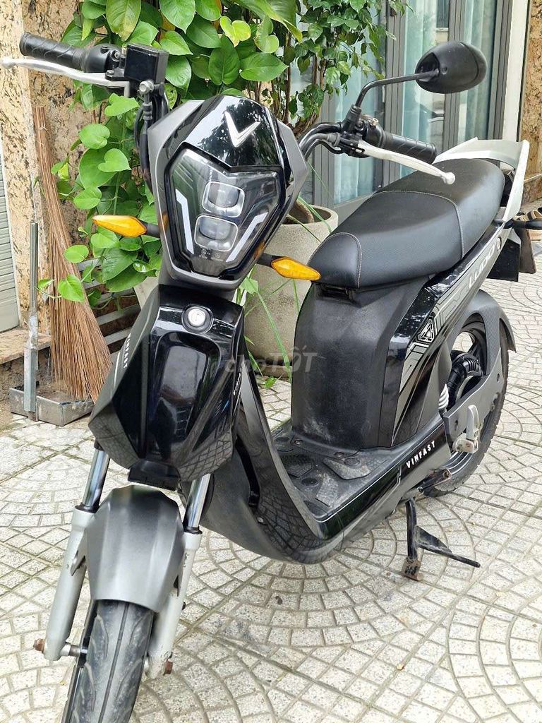 Xe máy điện VinFast Ludo Đen trắng. Mua bán Xe điện tại Quận 12 Tp Hồ Chí Minh được đăng bởi Xe Điện Kim Thảo hình 3