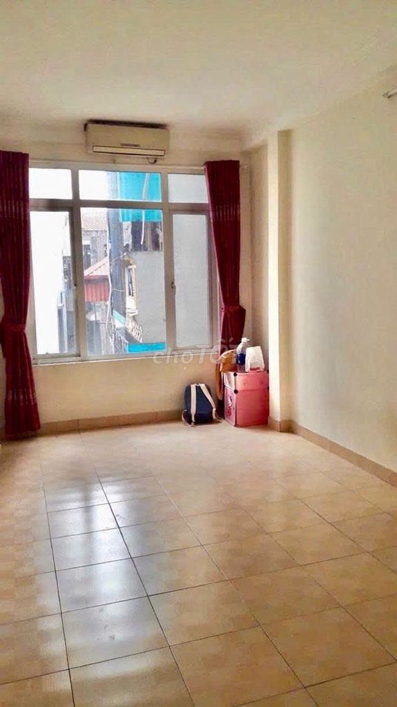 Nhà dân xây mới 34m 5 tầng, 30m ra phố chính, gần hồ Điều hòa