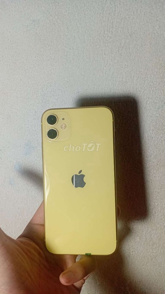 Apple iPhone 11 128GB Vàng 99%, pin 100%. Mua bán Điện thoại tại Quận Ninh Kiều Cần Thơ được đăng bởi Đinh Hành hình 1