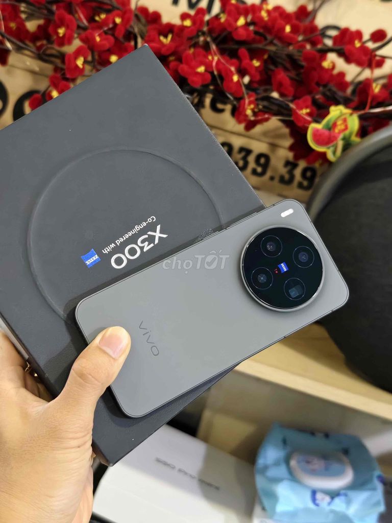 Vivo X300 5G fullbox 12GB/256GB bh dài chính hãng. Mua bán Điện thoại tại Quận Bình Tân Tp Hồ Chí Minh được đăng bởi Triệu Phúc hình 1