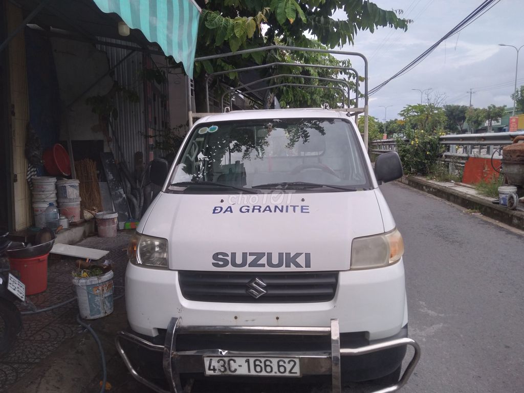 Xe tải suzuki trắng tốt, không hư hỏng 750kg
