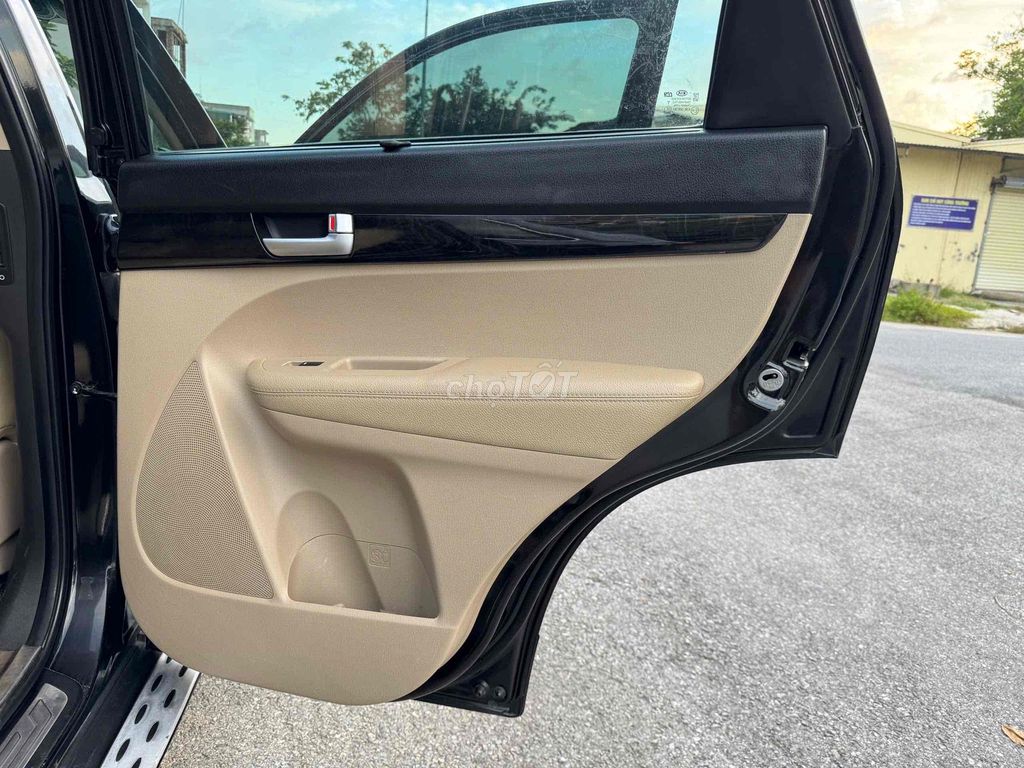 Kia Sorento 2017 2WD 2.2 DATH - 102000 km. Mua bán Ô tô tại Huyện Gia Lộc Hải Dương được đăng bởi Nhất Tín Ô Tô Hải Dương hình 9