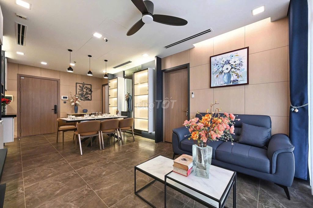 Квартира в аренду 83м2 с 2 спальнями Vinhomes golden River Bason