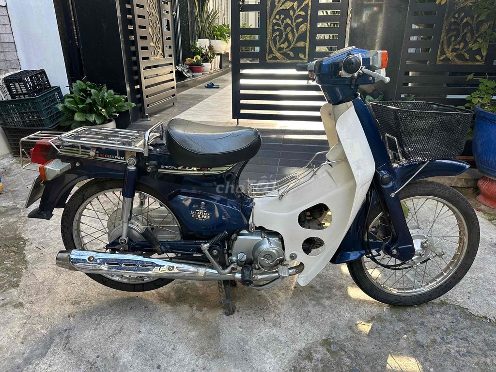 cúp 50cc đèn vuông dk 2022 ko cần bằng lái. Mua bán Xe máy tại Quận Bình Thạnh Tp Hồ Chí Minh được đăng bởi long pham xuân hình 4