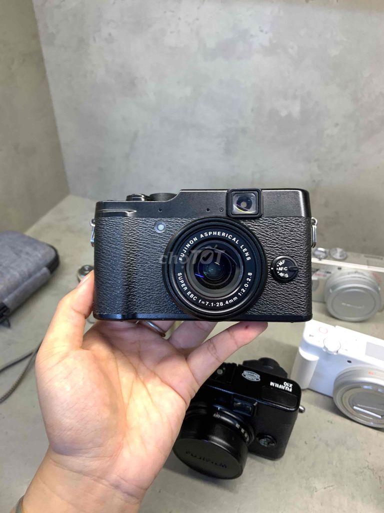Máy ảnh Fujifilm X10 Đen. Mua bán Máy ảnh, Máy quay tại Huyện Thanh Trì Hà Nội được đăng bởi Đoàn Nhi hình 1