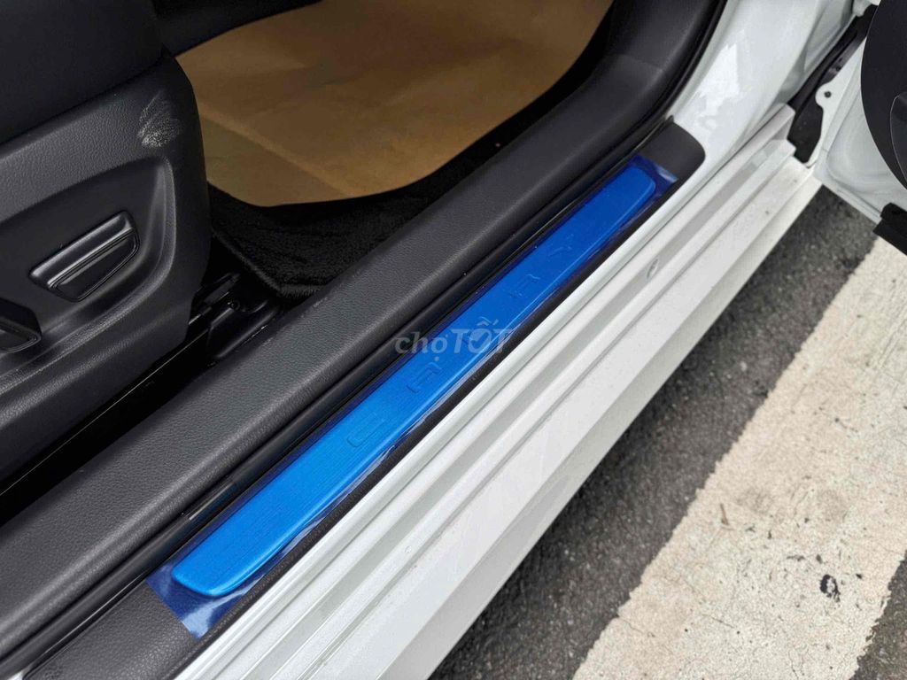 Toyota Camry 2025 2.5HEV TOP - 1300 km màu trắng. Mua bán Ô tô tại Thành phố Thủ Đức Tp Hồ Chí Minh được đăng bởi Hữu Phúc hình 19