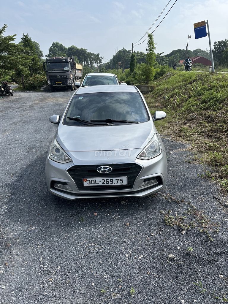 Hyundai i10 2018 механика серебристый