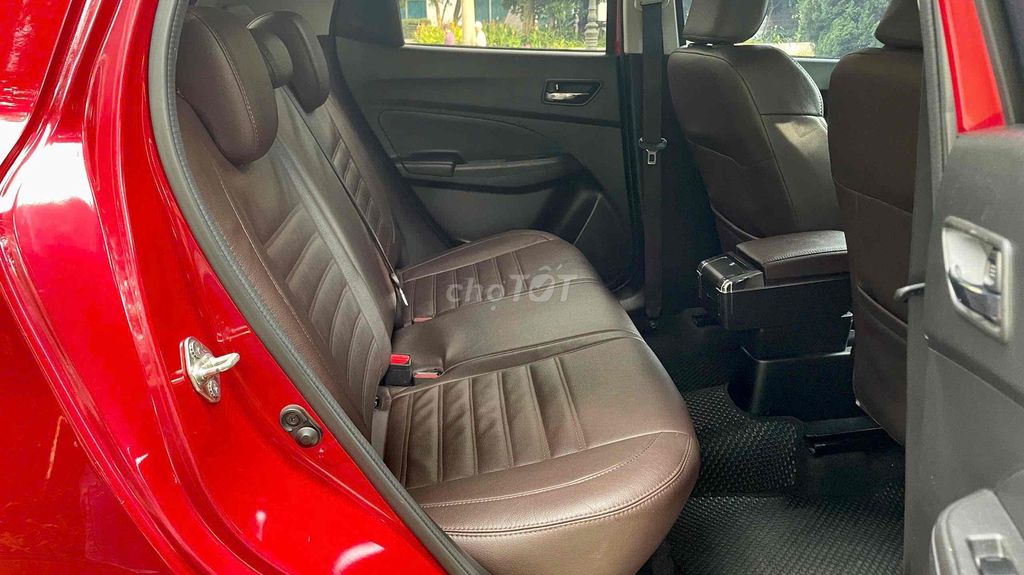Suzuki Swift GLX 1.2 AT 2019 - odo 57000km. Mua bán Ô tô tại Quận Bắc Từ Liêm Hà Nội được đăng bởi Hoàng Nga hình 7