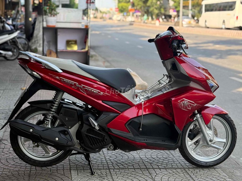 Honda Air Blade 2019 Đỏ 17000 km. Mua bán Xe máy tại Quận Cẩm Lệ Đà Nẵng được đăng bởi SƠN THỊNH  hình 11