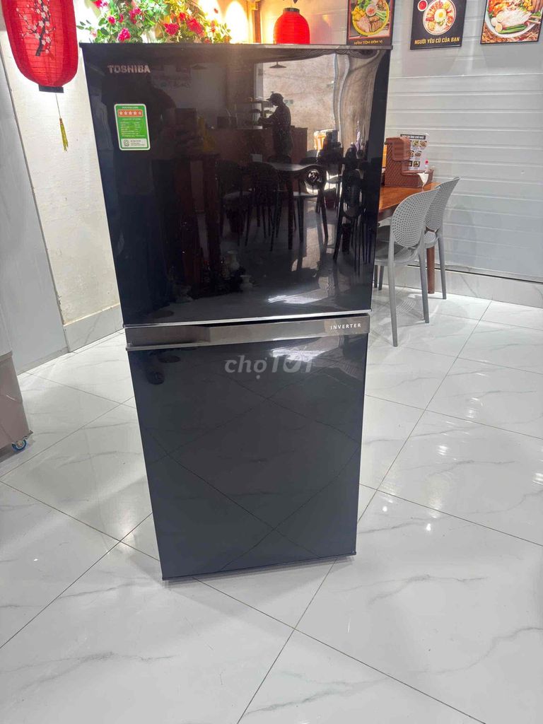 Tủ lạnh Toshiba Inverter 180L qua sd như mới 3tr5. Mua bán Tủ lạnh tại Quận Cái Răng Cần Thơ được đăng bởi võ hoàng mến hình 1