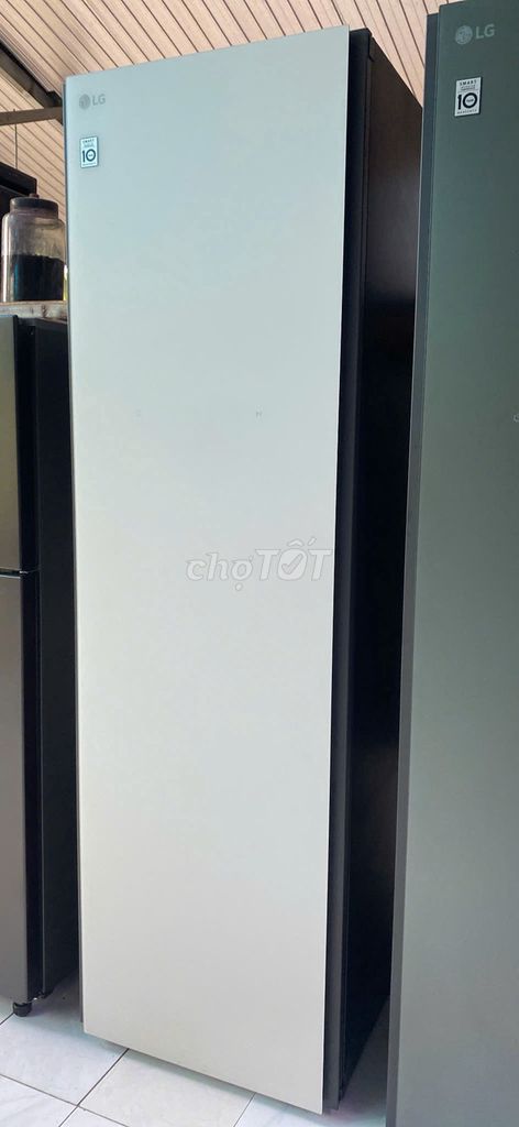 Tủ chăm sóc quần áo thông minh LG Styler Inverter