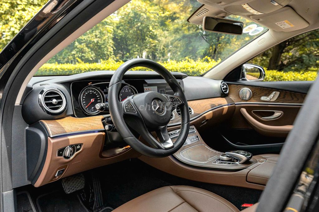 Bán Mẹc E200 Model 2019 đẳng cấp doanh nhân. Mua bán Ô tô tại Quận 7 Tp Hồ Chí Minh được đăng bởi tuấn anh hình 13