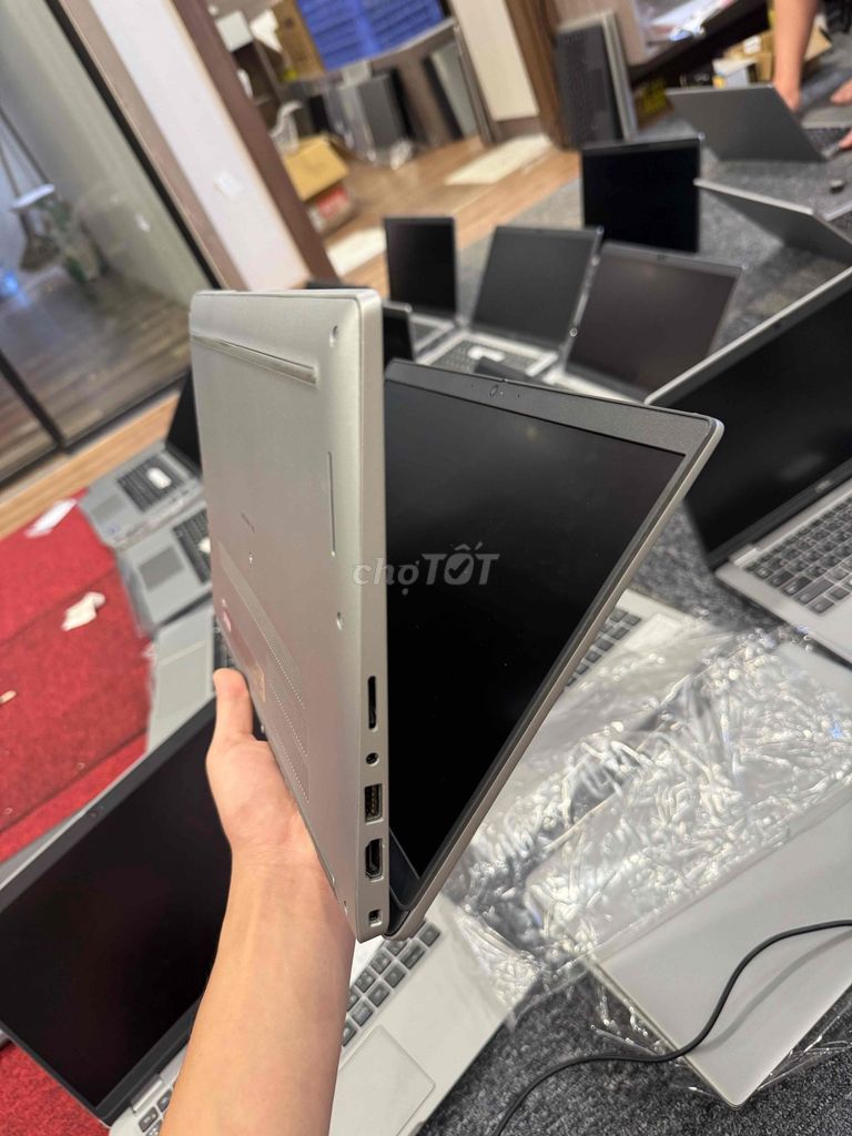Dell Latitude 5320 i5 16GB/256GB Bạc Like New. Mua bán Laptop tại Quận Bắc Từ Liêm Hà Nội được đăng bởi bé na hình 1