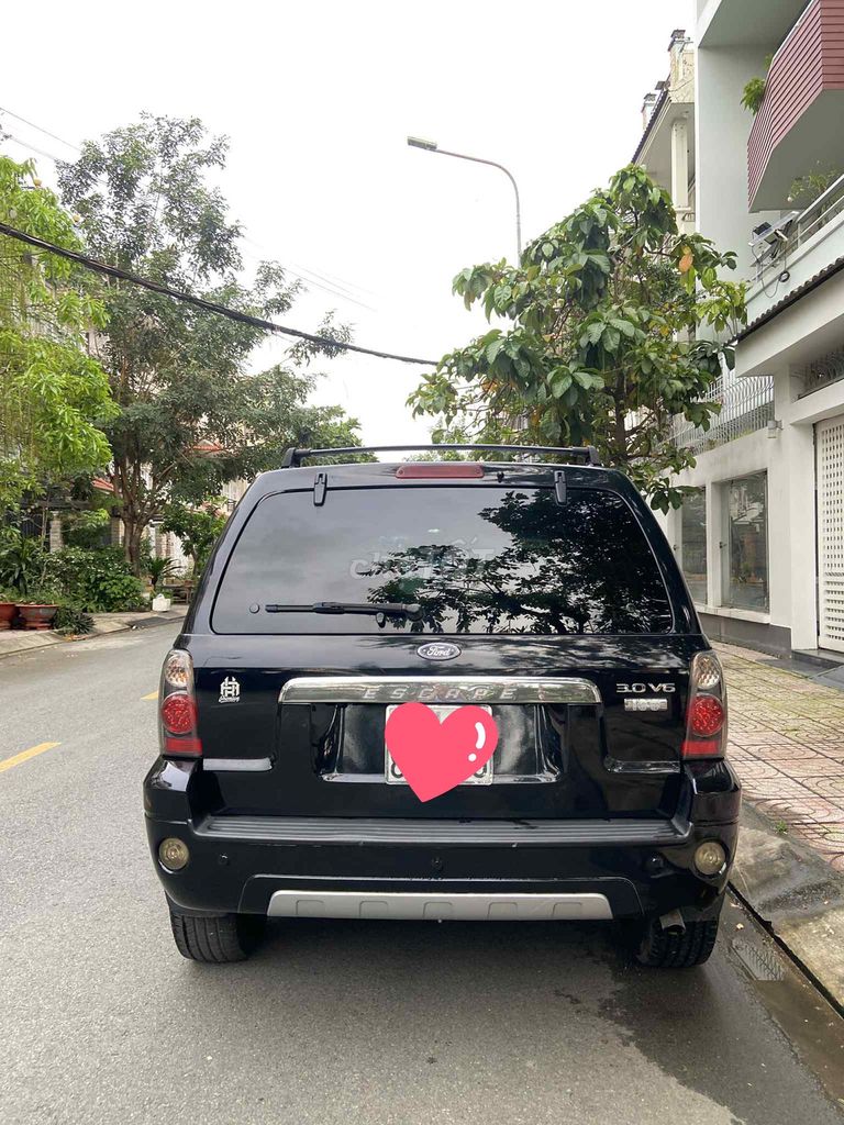 Escape 3.0 màu đen 2004. Mua bán Ô tô tại Quận 8 Tp Hồ Chí Minh được đăng bởi Mr Phát hình 3