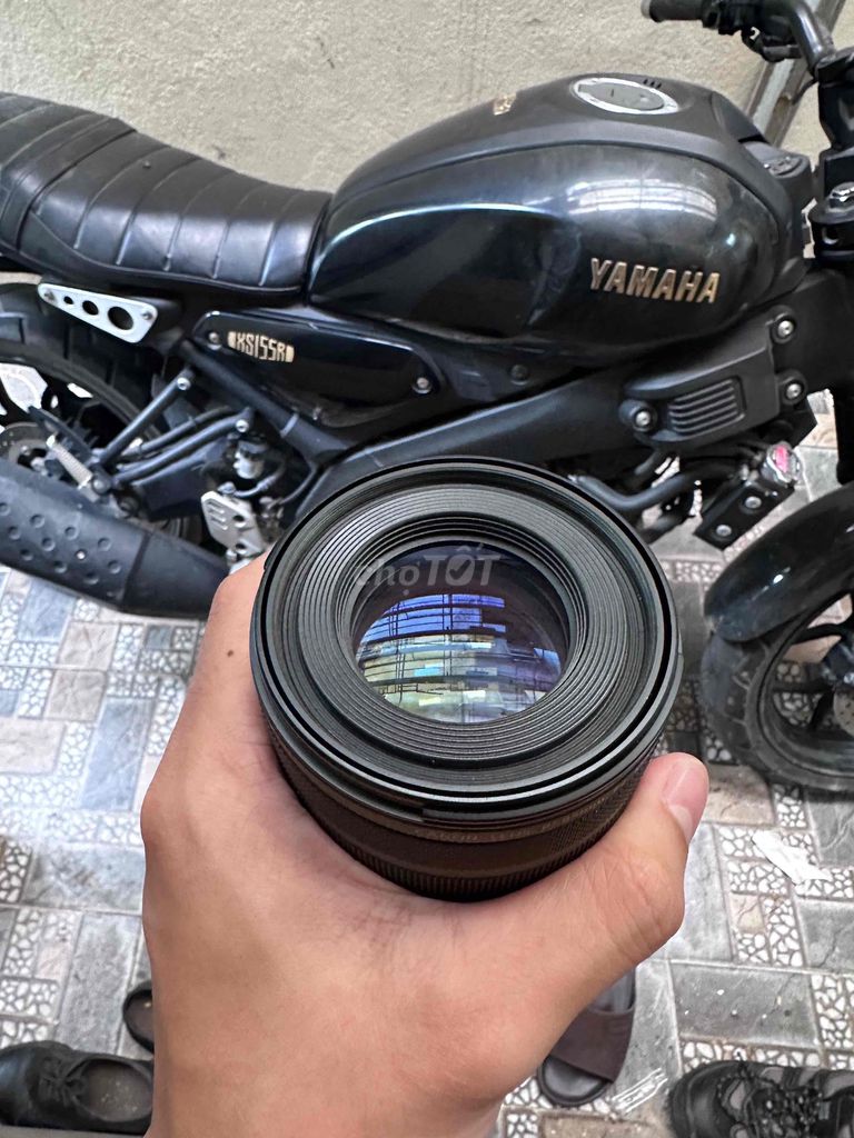 Ống kính Canon RF 85mm F2 Macro IS STM Đen. Mua bán Máy ảnh, Máy quay tại Quận Hải Châu Đà Nẵng được đăng bởi Black hình 1