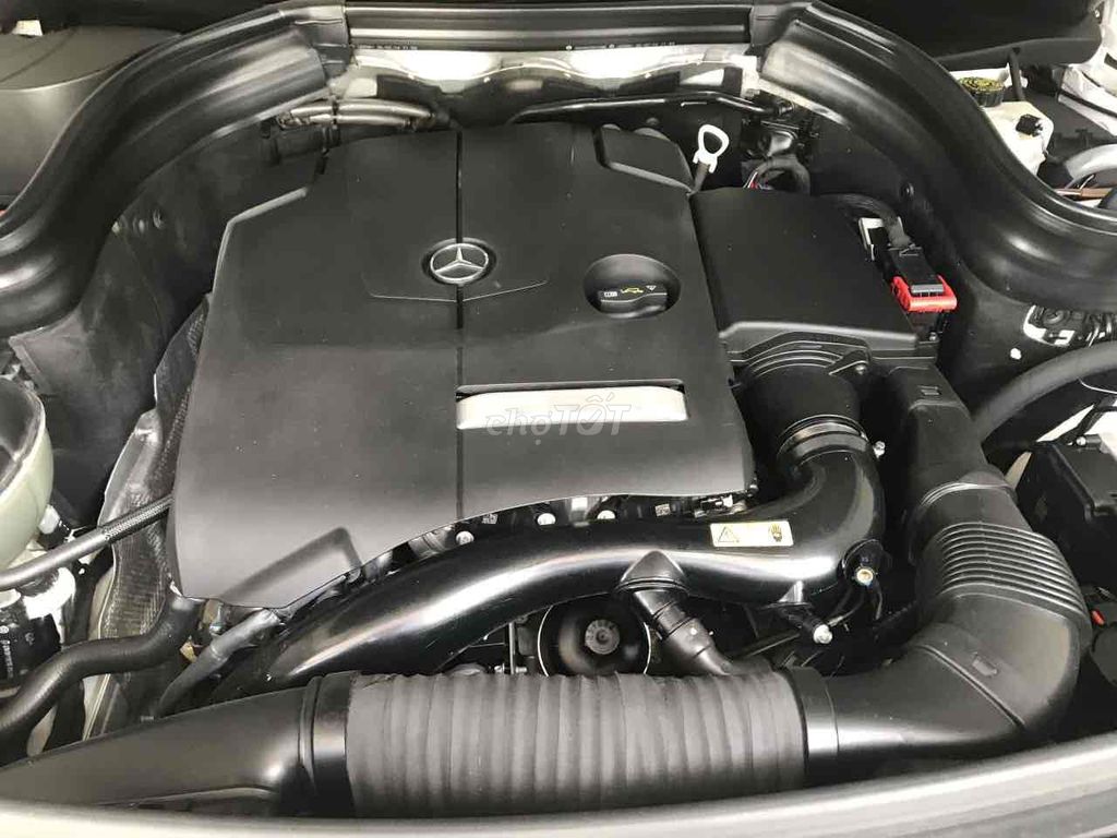 Cần bán xe Mercedes GLK màu trắng. Mua bán Ô tô tại Quận Cẩm Lệ Đà Nẵng được đăng bởi Lê Hân hình 8