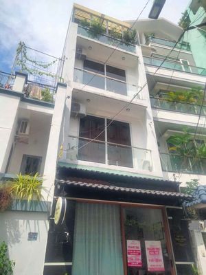 Townhouse 32 m² · 4 bed · Đường Nguyễn Văn Thương