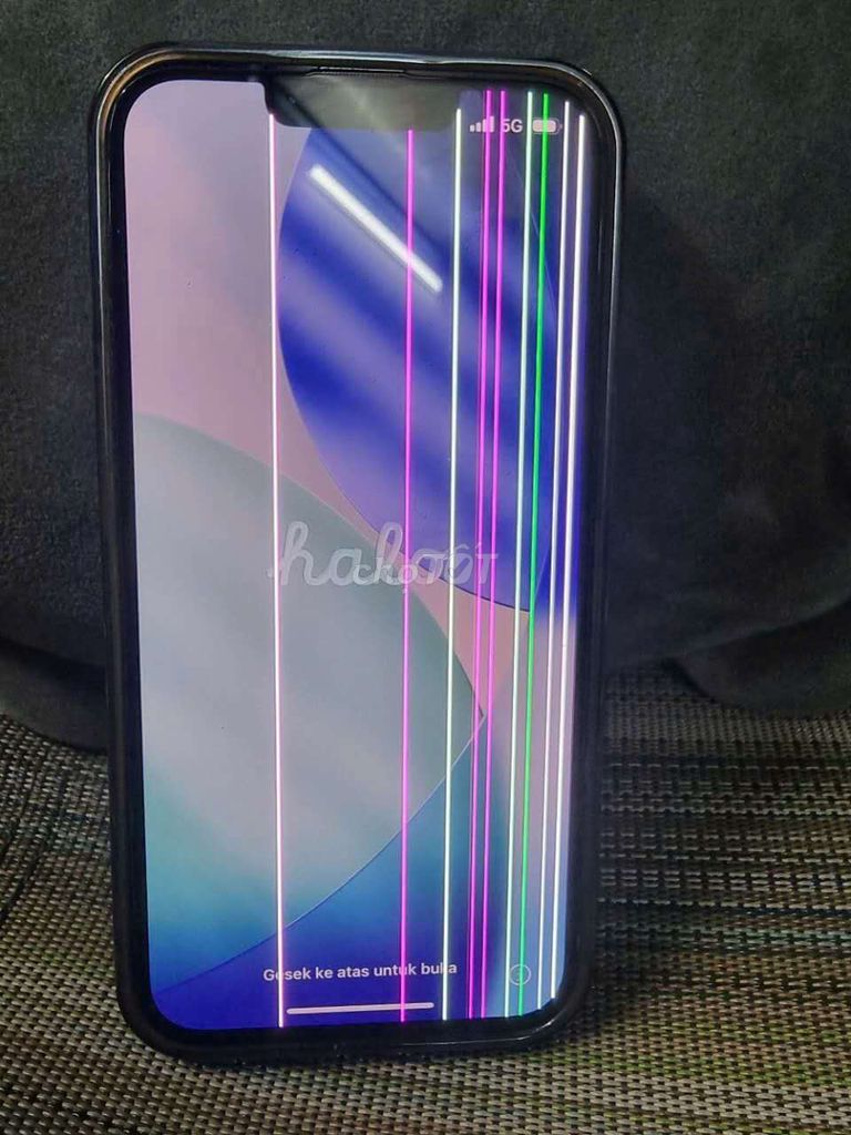 iPhone 13 Trắng Sọc màn hình. Mua bán Điện thoại tại Quận 6 Tp Hồ Chí Minh được đăng bởi A minh hình 1