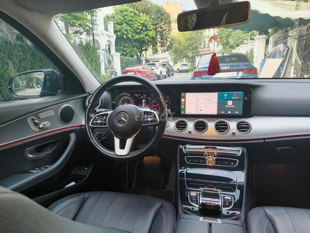 Mercedes Benz E Class 2020 - 50000 km. Mua bán Ô tô tại Quận Bắc Từ Liêm Hà Nội được đăng bởi Hiếu Vũ hình 3