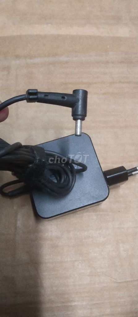 Sạc laptop Asus Đen 19V 2A. Mua bán Phụ kiện (Màn hình, Chuột...) tại Quận Tân Phú Tp Hồ Chí Minh được đăng bởi  cấp cô độc hình 1
