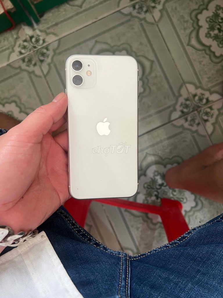 Apple iPhone 11 128GB Trắng. Mua bán Điện thoại tại Thành phố Thuận An Bình Dương được đăng bởi nguyen hai hình 1