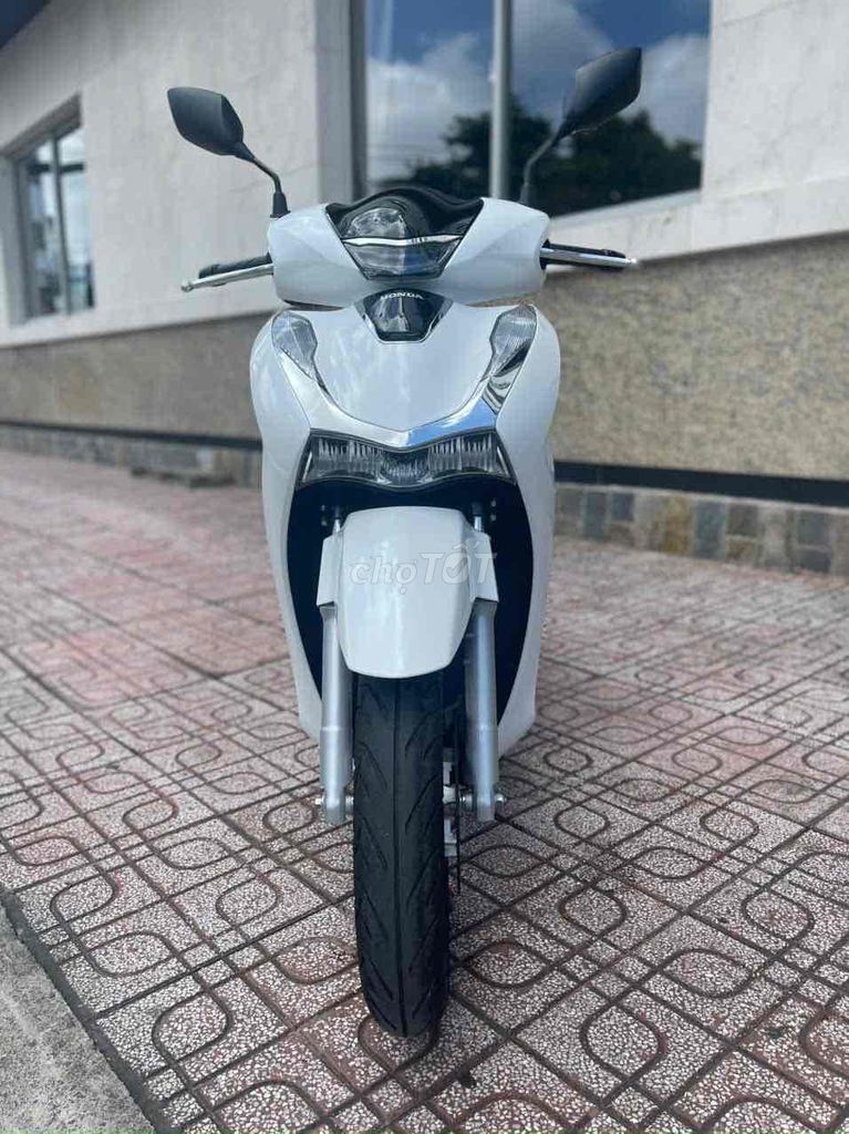 bán xe sh 160 cc. Mua bán Xe máy tại Quận 8 Tp Hồ Chí Minh được đăng bởi tuấn  hình 1