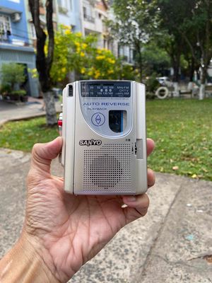 Radio Cassette Sanyo Auto Reverse mới cứng.