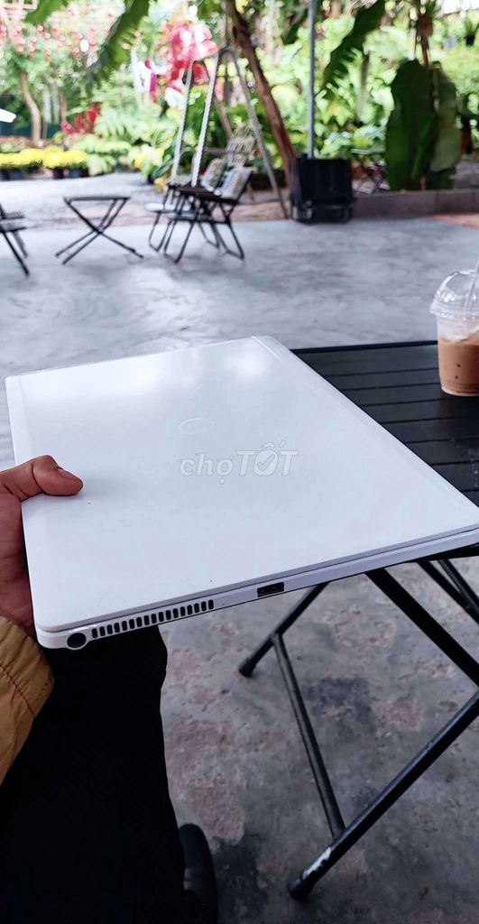 Laptop HP Intel Core i5 8GB SSD Trắng. Mua bán Laptop tại Huyện Long Điền Bà Rịa - Vũng Tàu được đăng bởi Monter hình 1