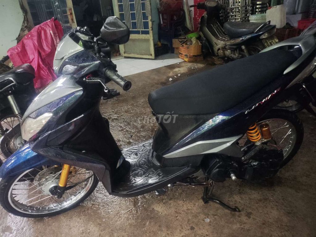 Yâmha Luvias 2015 fi cần bán. Mua bán Xe máy tại Thành phố Thuận An Bình Dương được đăng bởi Vũ hình 4